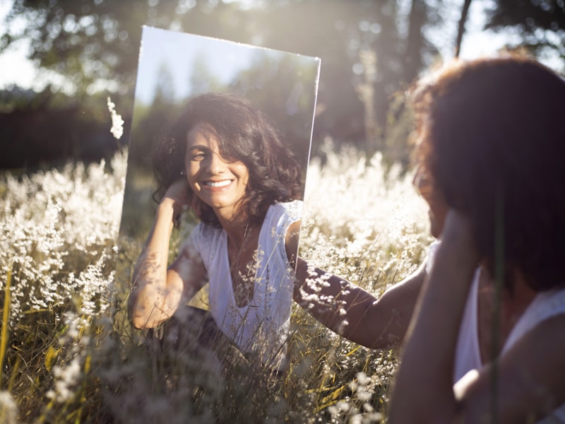 Illuminate Your Mirror with LED: A Comprehensive Guide to LED Mirror Lighting