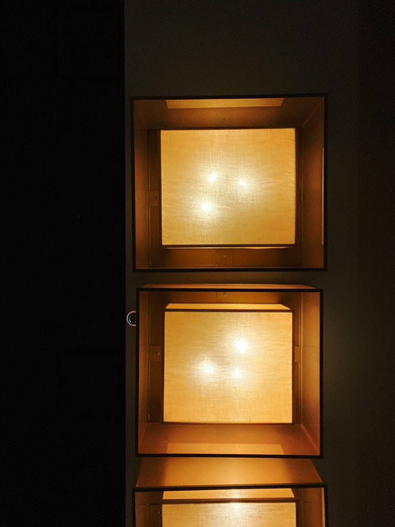 Understanding the Influence of Alabaster on Mood Lighting