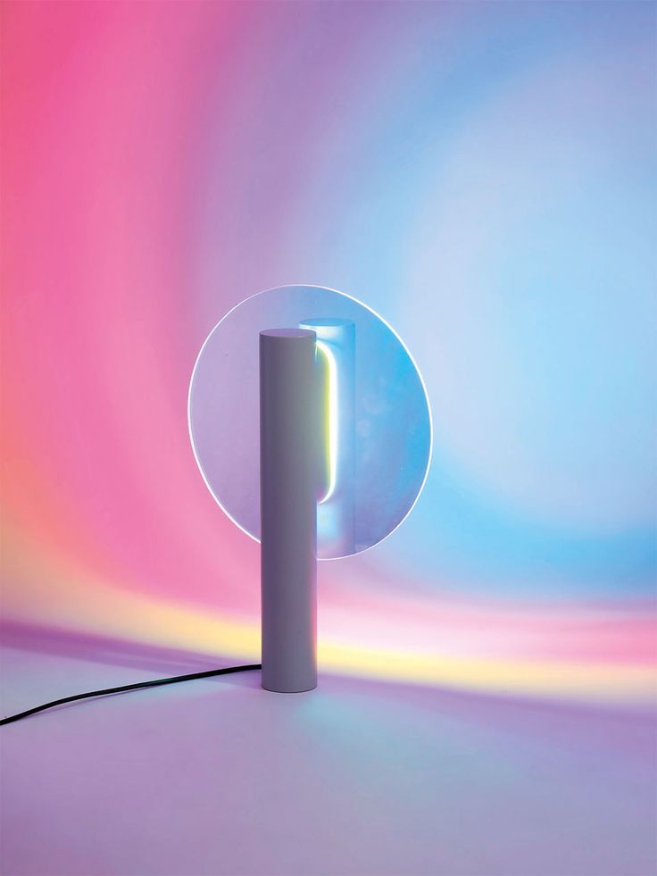 lamp supplier：Discover the Enchantment of the Canadian Northern Lights Gradient Table Lamp