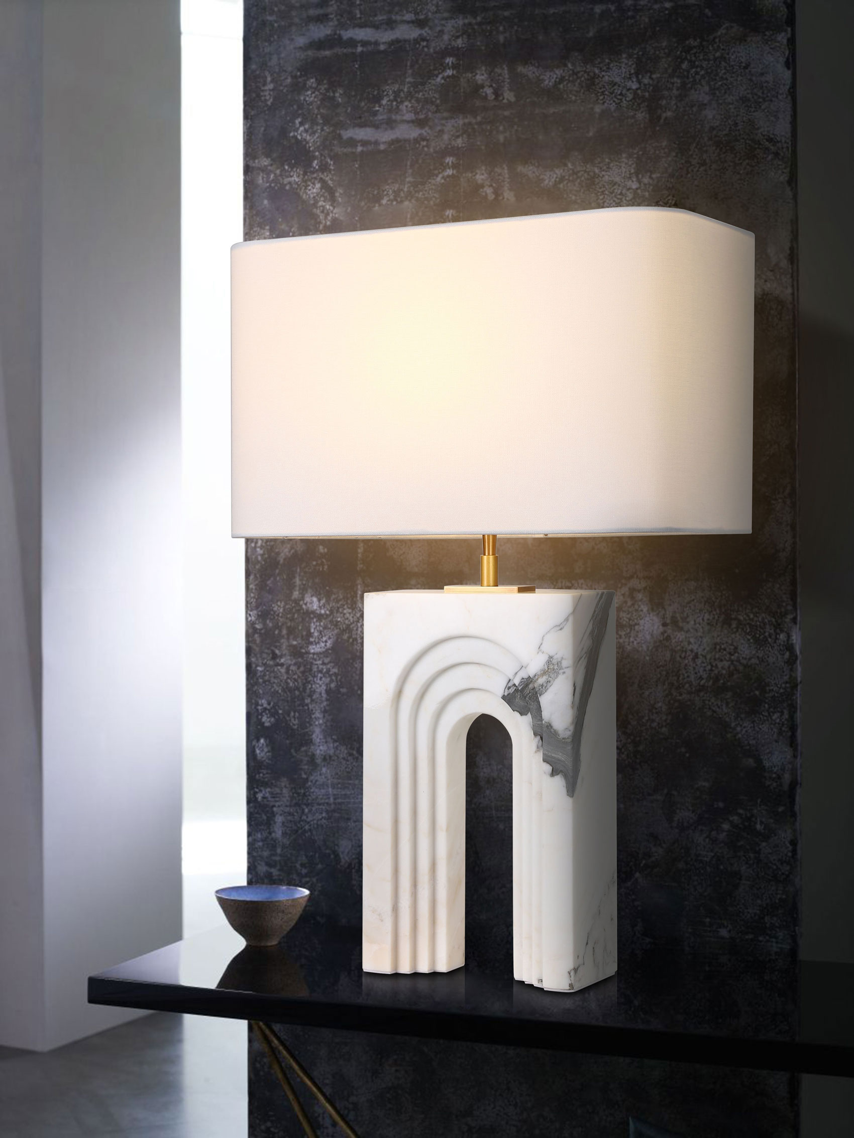 lamp supplier：Enhance Your Home with Italian Marble-Sculpted Artistic Table Lamps